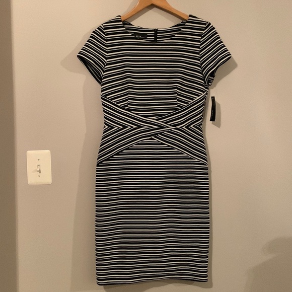 NWT Black and white striped shift dress - Picture 1 of 8
